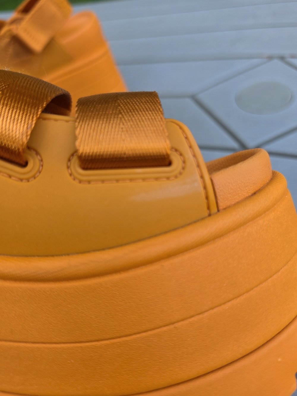 UGG GoldenRise Platform Sandals Dark Apricot Orange Size 7 - Picture 9 of 11
